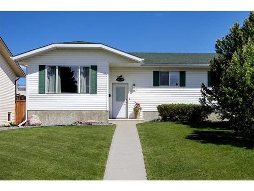 5417 53 Street, Camrose, AB - Outdoor