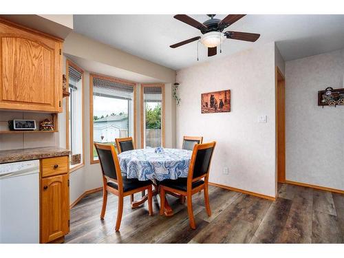 5417 53 Street, Camrose, AB - Indoor Photo Showing Dining Room