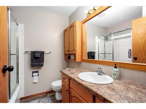 5417 53 Street, Camrose, AB - Indoor Photo Showing Bathroom