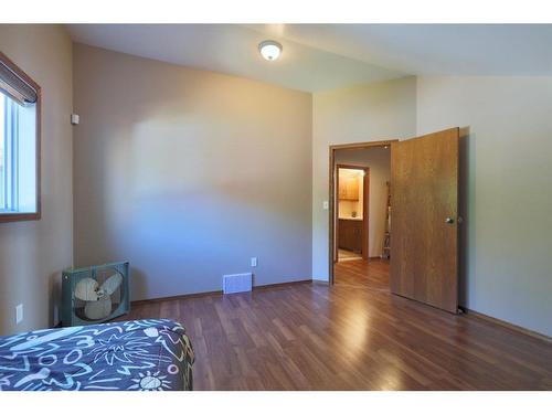 27 Lakeshore Drive, Sundance Beach, AB - Indoor