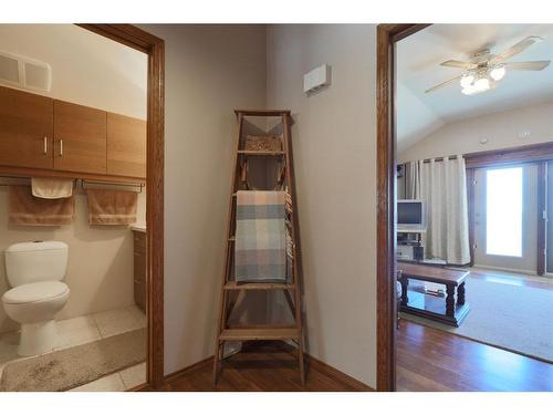 27 Lakeshore Drive, Sundance Beach, AB - Indoor Photo Showing Bathroom