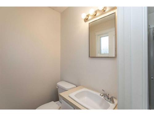 5659 76 Street, Red Deer, AB - Indoor Photo Showing Bathroom