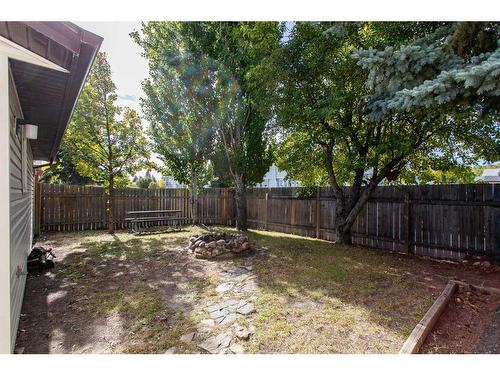 5659 76 Street, Red Deer, AB - Outdoor