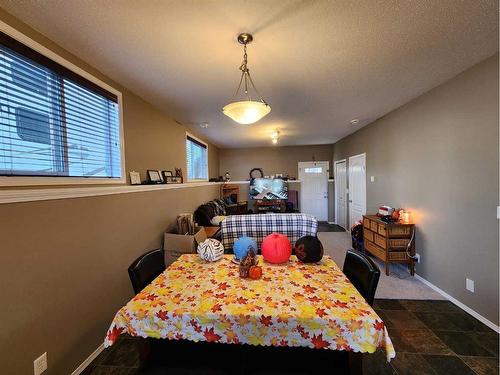 91 Isherwood Close, Red Deer, AB - Indoor Photo Showing Dining Room