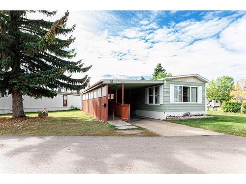 31 Parkview Avenue, Red Deer, AB 