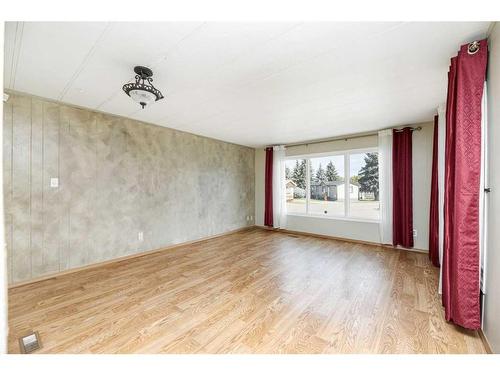 31 Parkview Avenue, Red Deer, AB 