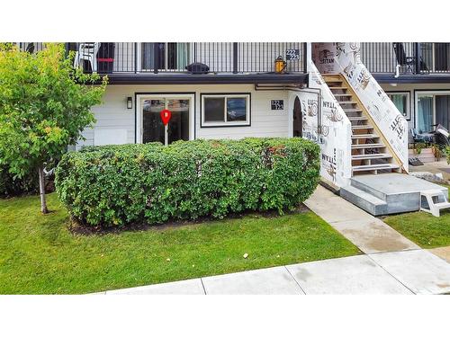 123-54 Bell Street, Red Deer, AB - Outdoor