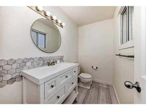 20 Olympic Green, Red Deer, AB - Indoor Photo Showing Bathroom