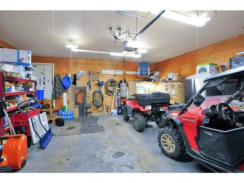 4851 56 Avenue, Innisfail, AB - Indoor Photo Showing Garage