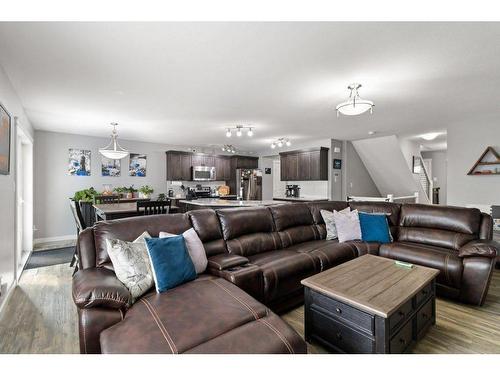 4833 Aspen Lakes Boulevard, Blackfalds, AB - Indoor Photo Showing Living Room