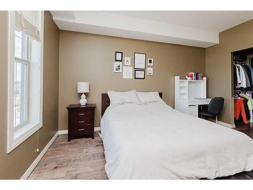 401-69 Ironstone Drive, Red Deer, AB - Indoor Photo Showing Bedroom