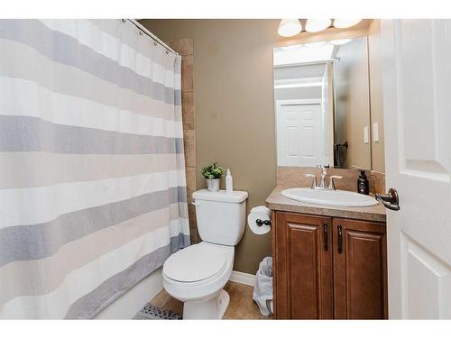 401-69 Ironstone Drive, Red Deer, AB - Indoor Photo Showing Bathroom