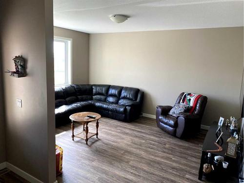 445003 Range Road 11 Range, Rural Ponoka County, AB - Indoor Photo Showing Other Room