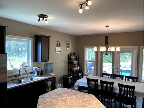 445003 Range Road 11 Range, Rural Ponoka County, AB - Indoor Photo Showing Dining Room