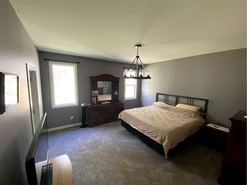 445003 Range Road 11 Range, Rural Ponoka County, AB - Indoor Photo Showing Bedroom