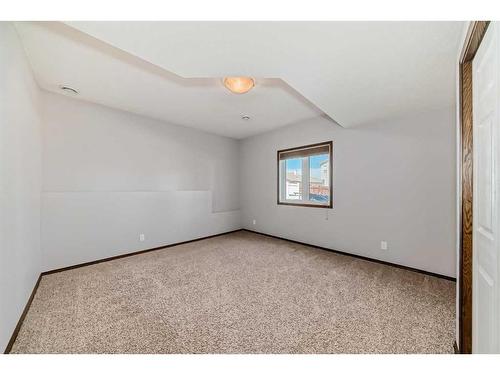 5 Laurel Close, Sylvan Lake, AB - Indoor Photo Showing Other Room