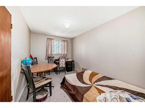 3952 52 Avenue, Red Deer, AB - Indoor Photo Showing Bedroom