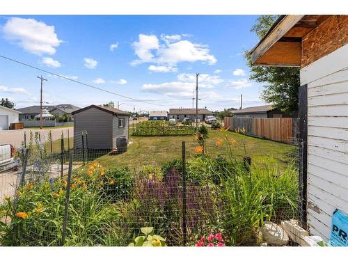 4931 49 Street, Lougheed, AB - Outdoor