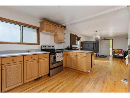 4617 48 Street, Camrose, AB - Indoor Photo Showing Kitchen