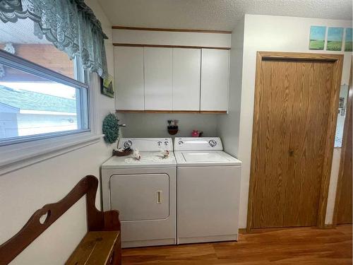 5025 46 Street, Daysland, AB - Indoor Photo Showing Laundry Room