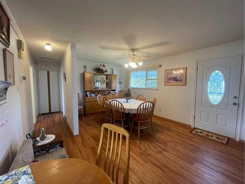 5025 46 Street, Daysland, AB - Indoor Photo Showing Dining Room