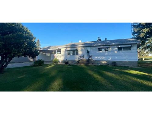 5025 46 Street, Daysland, AB - Outdoor