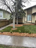 1092 Berkley Drive NW Calgary, AB T3K 1E1