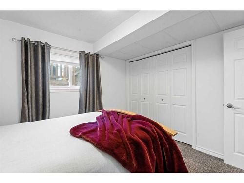 37 Dunlop Street, Red Deer, AB - Indoor Photo Showing Bedroom