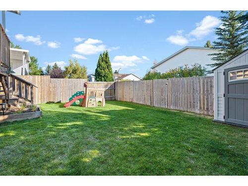 37 Dunlop Street, Red Deer, AB - Outdoor