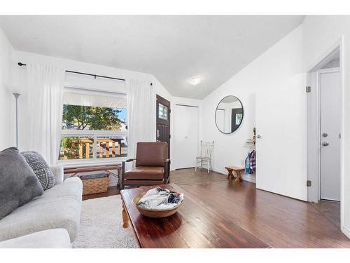 37 Dunlop Street, Red Deer, AB - Indoor Photo Showing Living Room