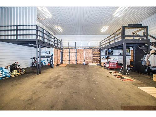 38365 Range Road 281, Rural Red Deer County, AB - Indoor Photo Showing Garage