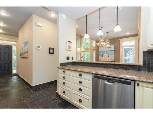 244 Canal Street, Rural Ponoka County, AB - Indoor Photo Showing Kitchen