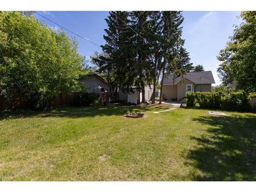 5040 56A Street, Lacombe, AB - Outdoor