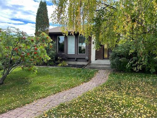 7 Cole Street, Red Deer, AB - Outdoor