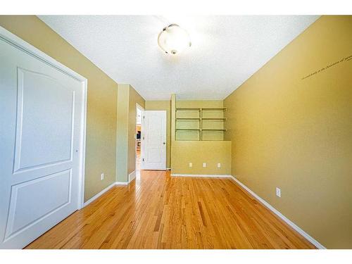 51 Ackerman Crescent, Red Deer, AB - Indoor Photo Showing Other Room