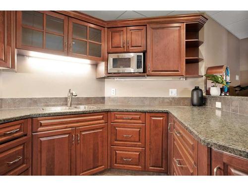 9 Macdonald Drive, Rural Stettler No. 6, County Of, AB - Indoor Photo Showing Kitchen