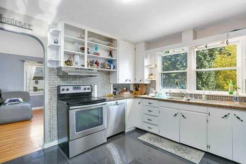 3515 45 Avenue, Red Deer, AB - Indoor Photo Showing Kitchen With Stainless Steel Kitchen