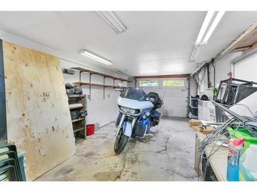 3515 45 Avenue, Red Deer, AB - Indoor Photo Showing Garage