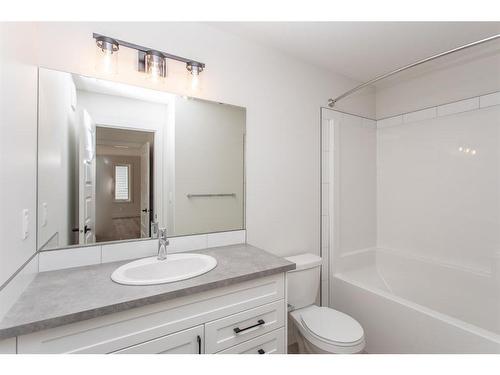 52 Trinity Street, Lacombe, AB - Indoor Photo Showing Bathroom