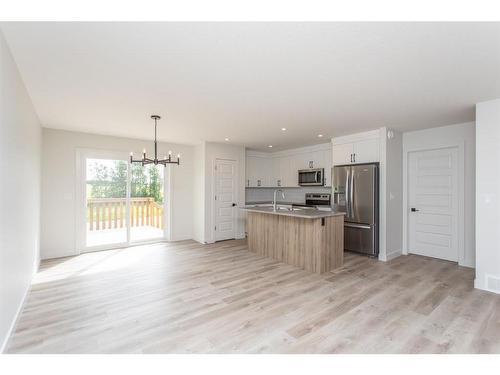 52 Trinity Street, Lacombe, AB - Indoor Photo Showing Kitchen