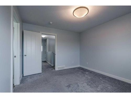 158 Hampton Close, Penhold, AB - Indoor Photo Showing Other Room