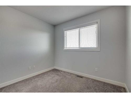 158 Hampton Close, Penhold, AB - Indoor Photo Showing Other Room