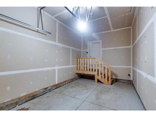 158 Hampton Close, Penhold, AB - Indoor Photo Showing Other Room