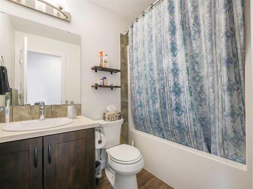 388 Stout Lane, Leduc, AB - Indoor Photo Showing Bathroom