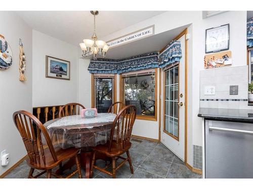 9 Dandell Close, Red Deer, AB - Indoor Photo Showing Dining Room