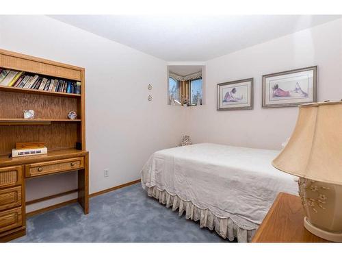 9 Dandell Close, Red Deer, AB - Indoor Photo Showing Bedroom