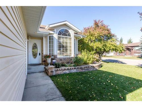 9 Dandell Close, Red Deer, AB - Outdoor