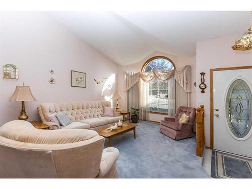 9 Dandell Close, Red Deer, AB - Indoor Photo Showing Living Room