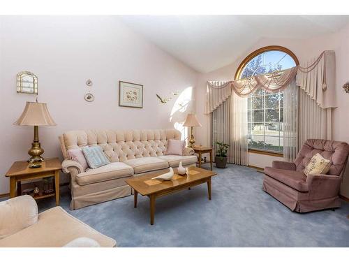 9 Dandell Close, Red Deer, AB - Indoor Photo Showing Living Room