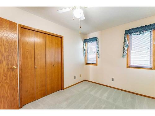 4907 53 Street, Stettler, AB - Indoor Photo Showing Other Room